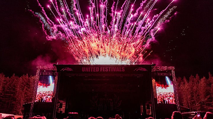 united festivals lava ja purppurainen ilotulitus